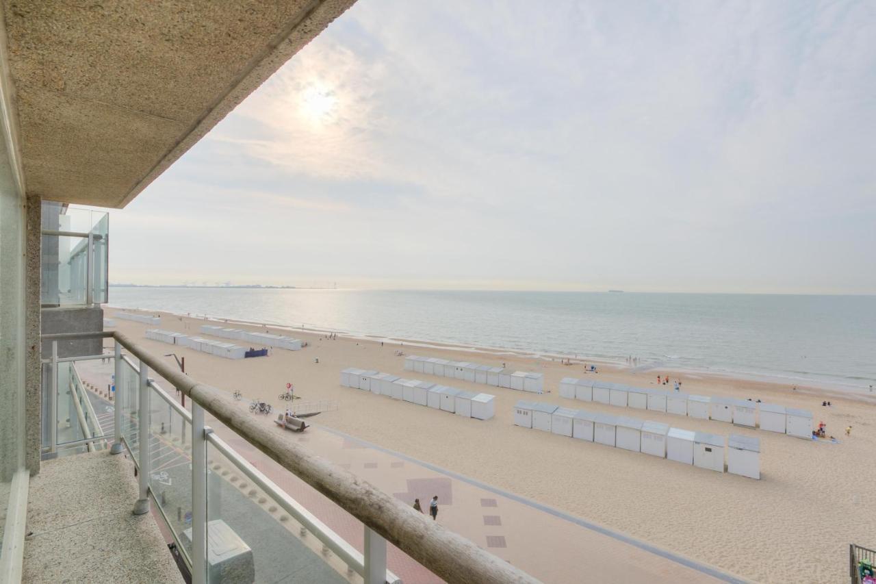 Appartementen 3 En-Of 4 Op De Zeedijk In Knokke Van Logie Marie クノック・ヘイスト エクステリア 写真