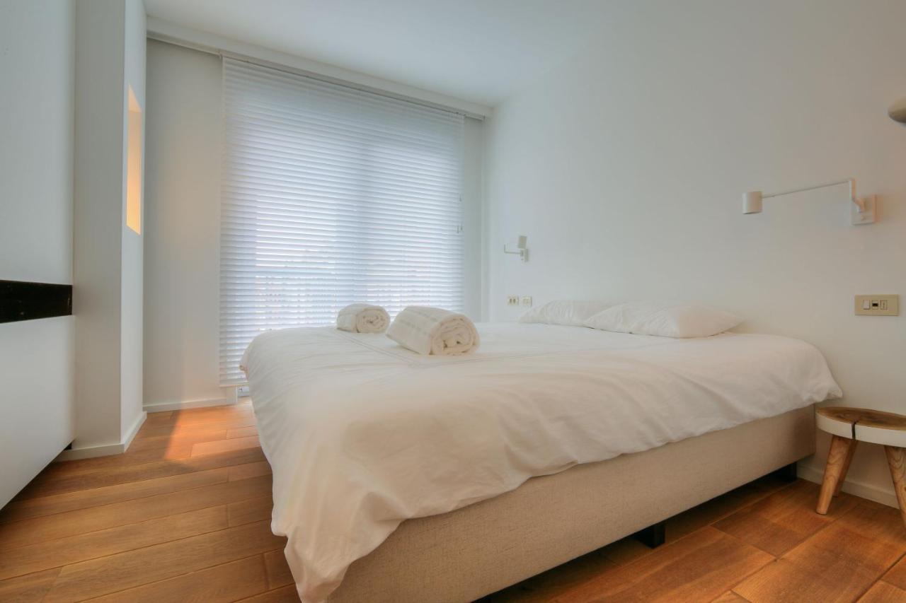 Appartementen Op De Zeedijk In Knokke Op De 3E En 4E Verdieping Van Logie Marie エクステリア 写真