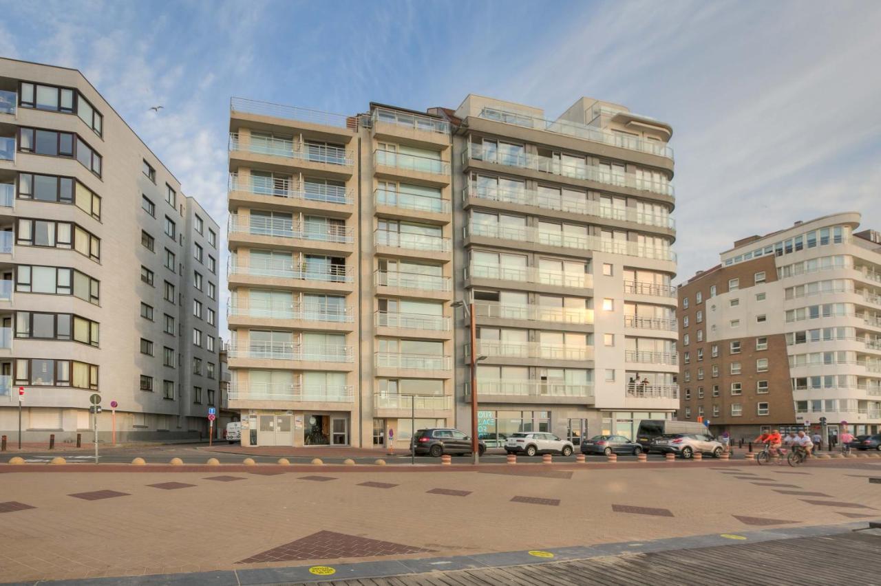 Appartementen 3 En-Of 4 Op De Zeedijk In Knokke Van Logie Marie クノック・ヘイスト エクステリア 写真