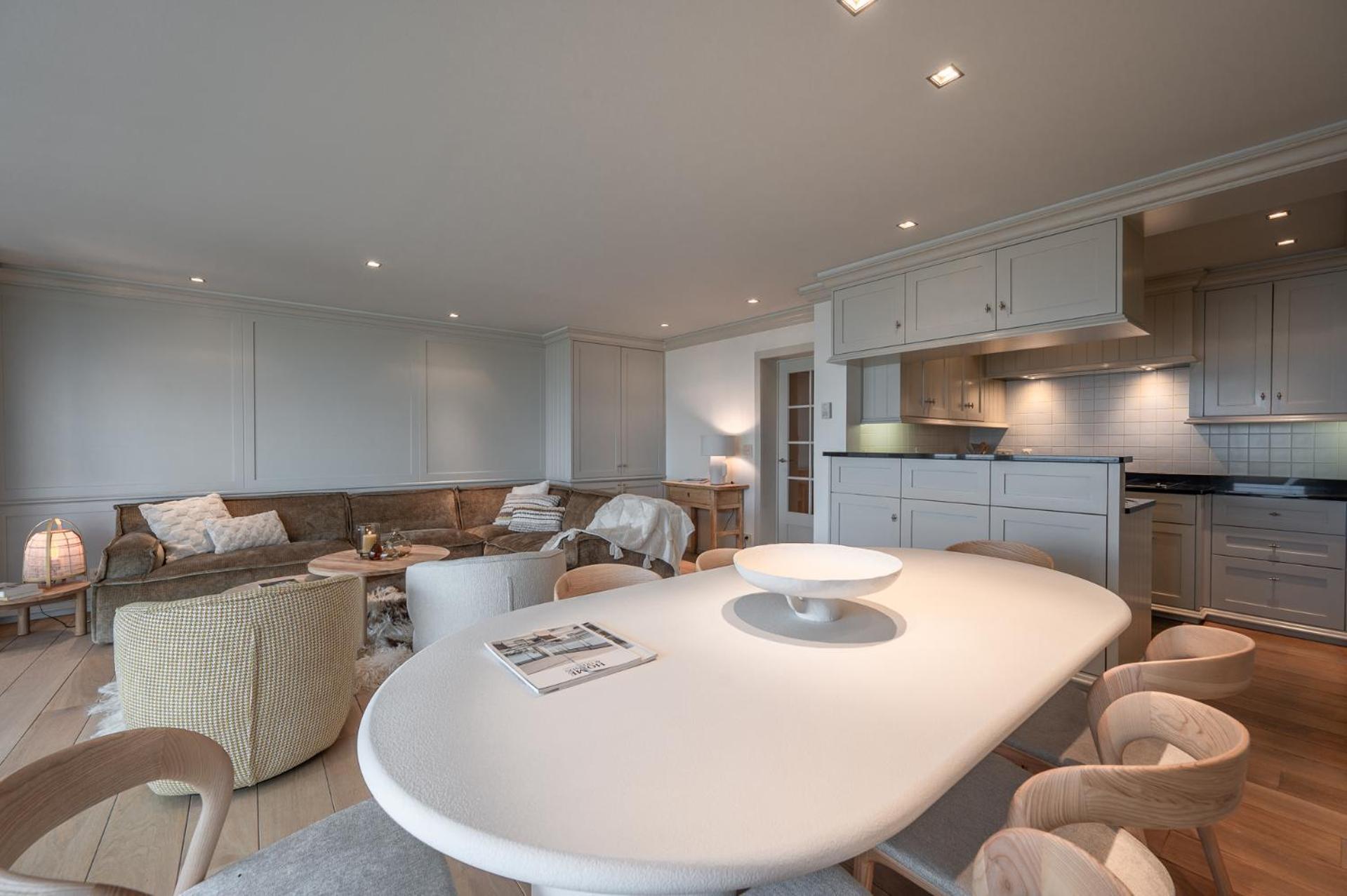 Appartementen Op De Zeedijk In Knokke Op De 3E En 4E Verdieping Van Logie Marie エクステリア 写真