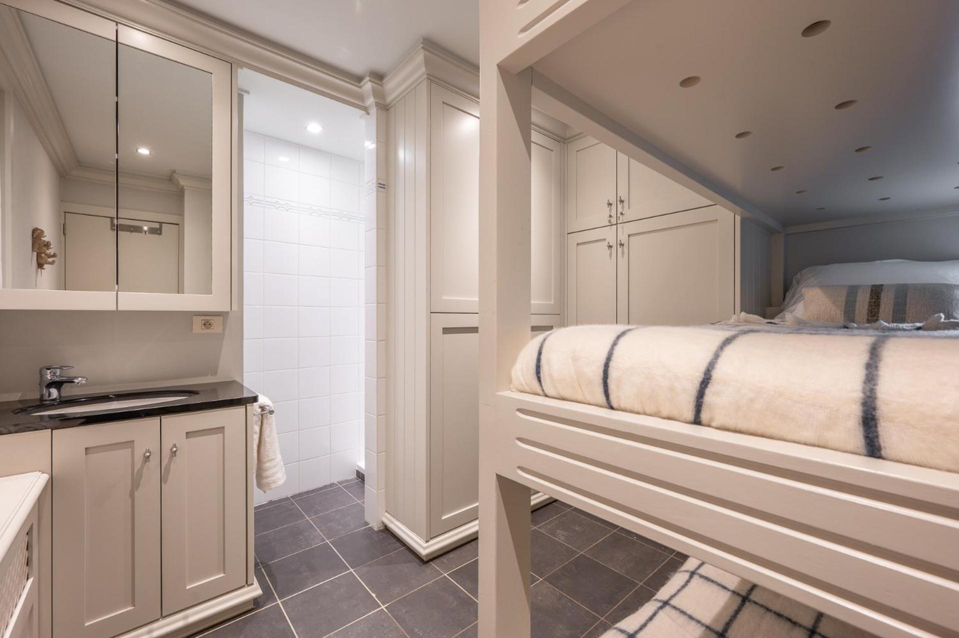 Appartementen 3 En-Of 4 Op De Zeedijk In Knokke Van Logie Marie クノック・ヘイスト エクステリア 写真