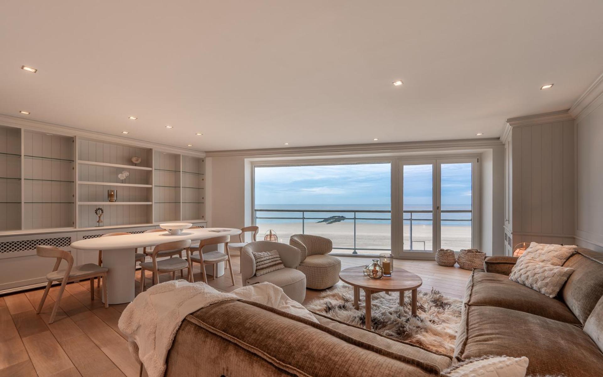 Appartementen Op De Zeedijk In Knokke Op De 3E En 4E Verdieping Van Logie Marie エクステリア 写真